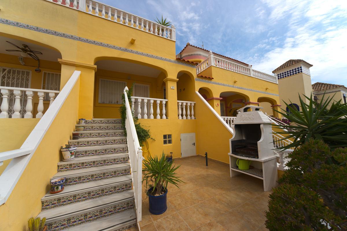 Great Townhouse in Villamartin. Ref:ks1150