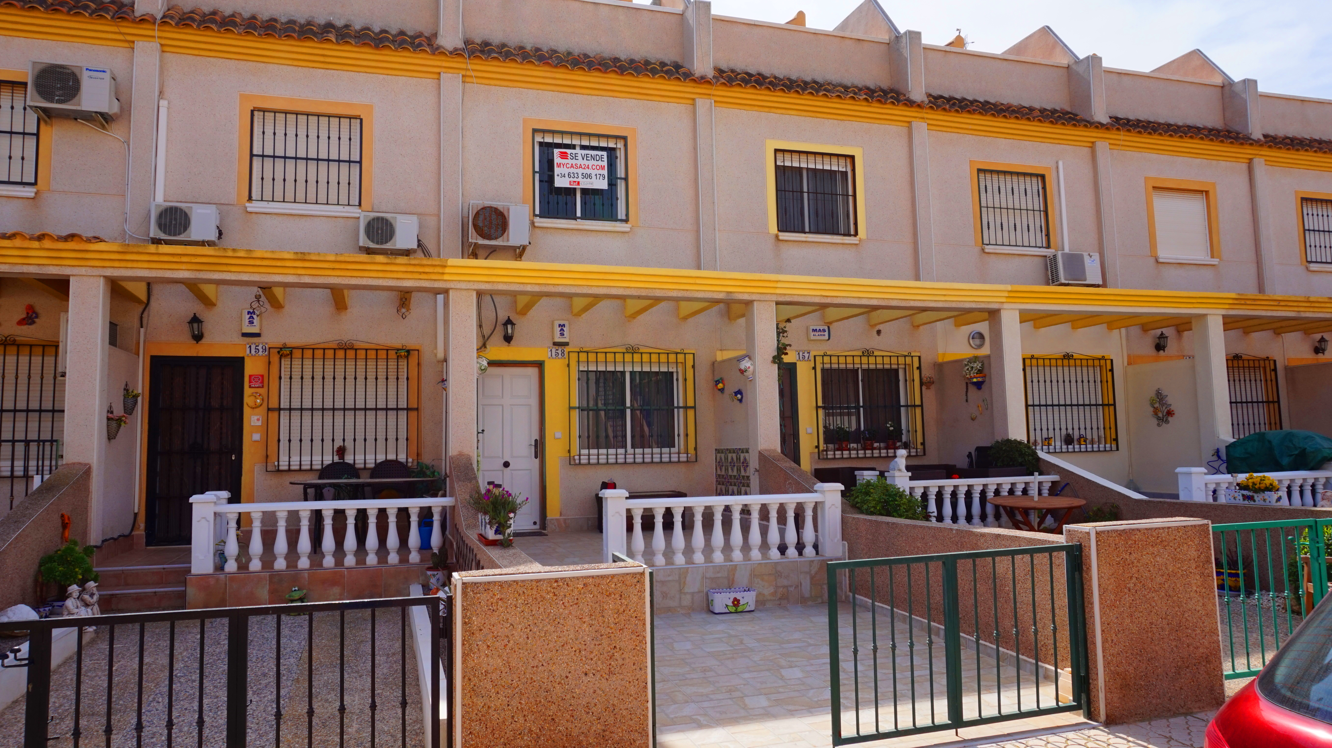 REDUCED!!! Great Offer Townhouse in Villamartin. Ref:ks0198