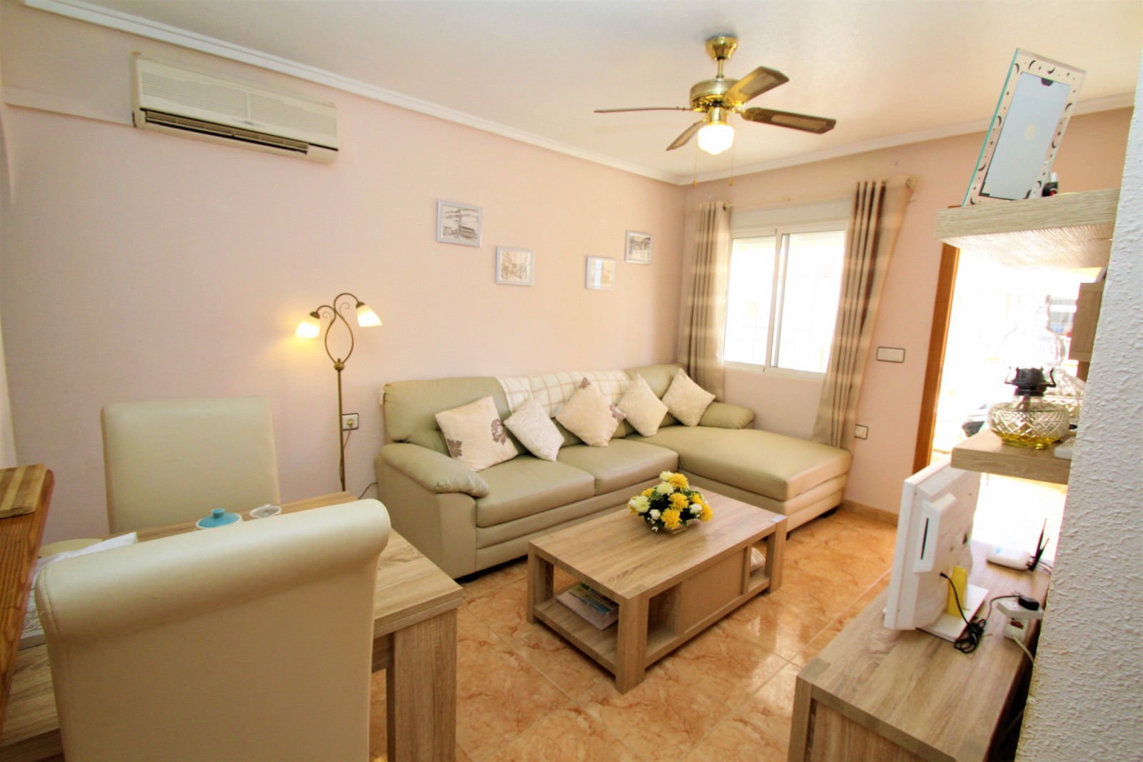 OFFER! Top Floor Bungalow in Torrevieja. Ref:ks1822