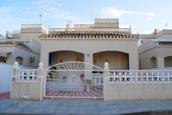 Great Detached Villa with Pool in San Miguel de Salinas. Ref:ks1577