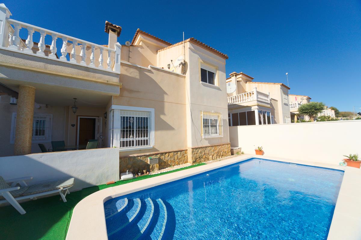 Bargain!REDUCED! Detached Villa with Private Pool in San Miguel de Salinas. Ref:ks1910