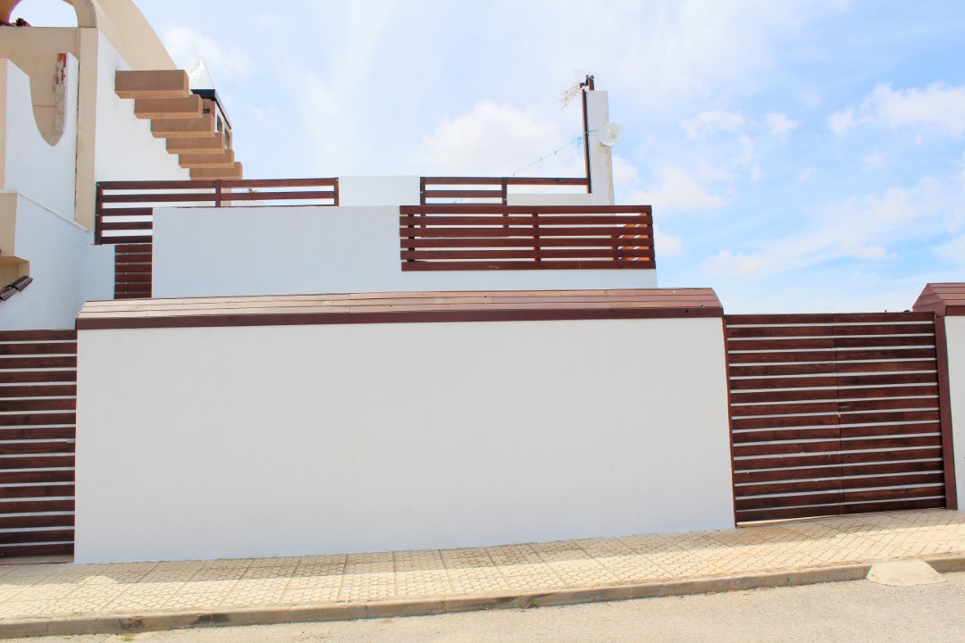 REDUCED!Fully Renovated Semi Detached Villa in Torrevieja. Ref:ks1990