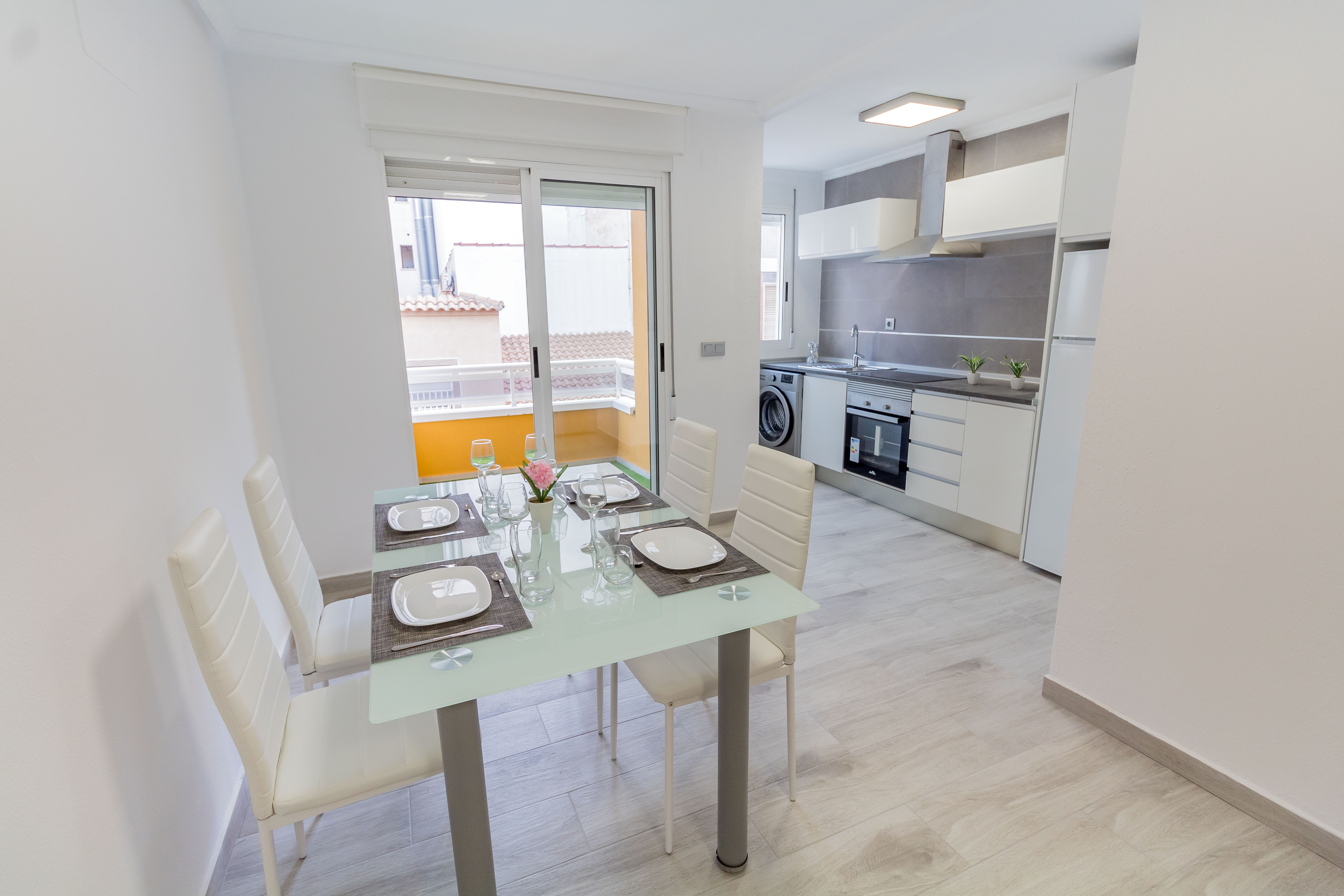 REDUCED!!!Beautiful New Modern Apartment in the Centre of Torrevieja. Ref:ks2162
