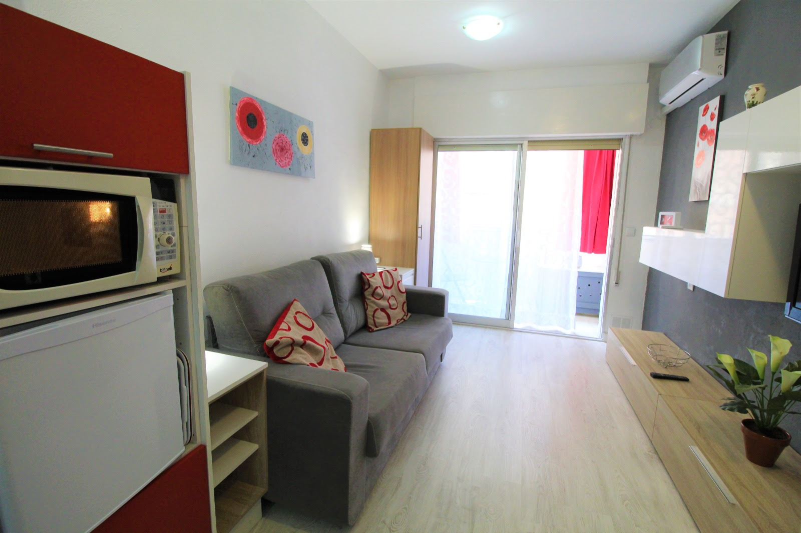 OFFER! Renovated Studio Ready to Rent Out in Torrevieja. Ref:ks2371