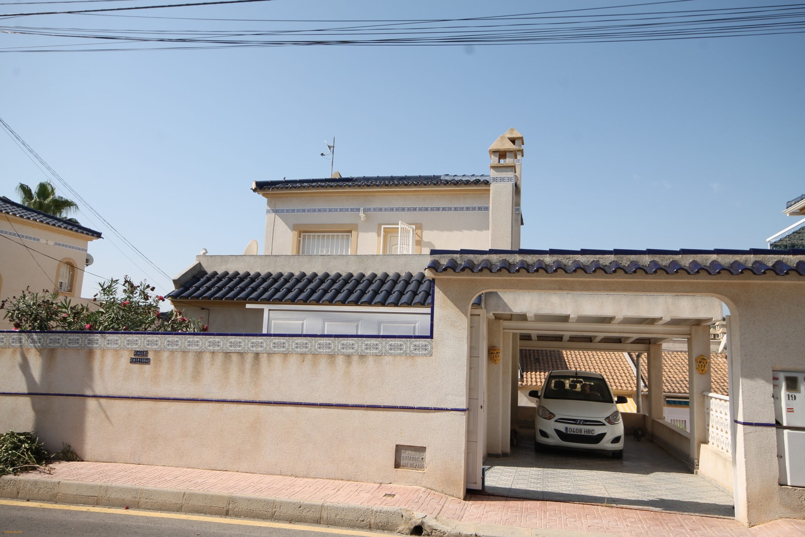 OFFER! 5 Bedrooms Detached Villa in Villamartin. Ref:ks2463