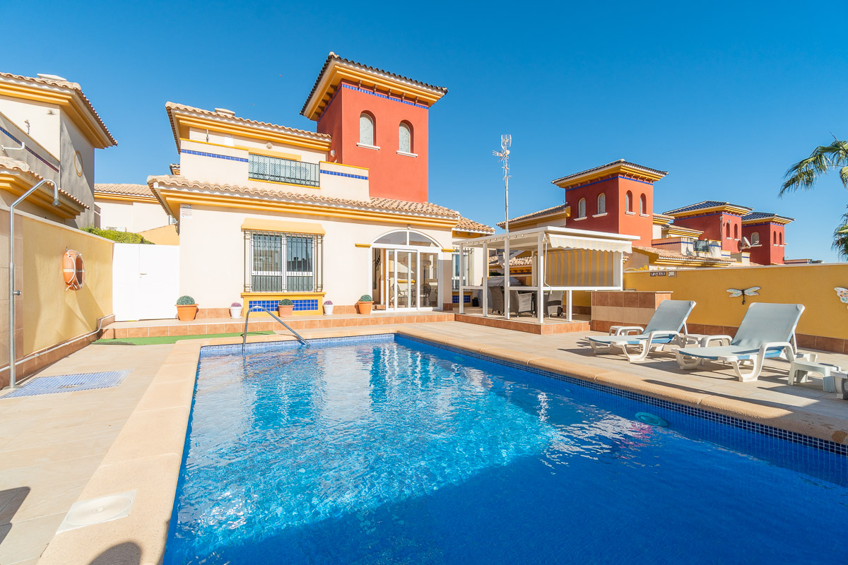 OFFER! LUX VILLA with PRIVATE POOL in CABO ROIG. Ref:ks2546