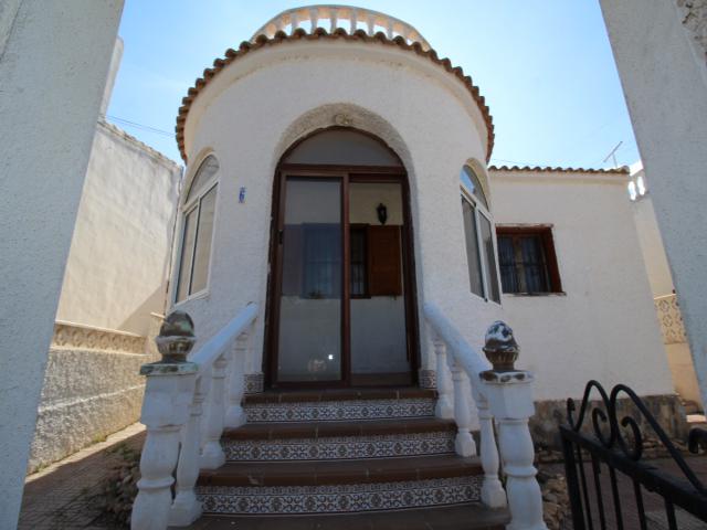 Great Investment! 3 Bed Detached Villa in Villamartin. Ref:ks3049