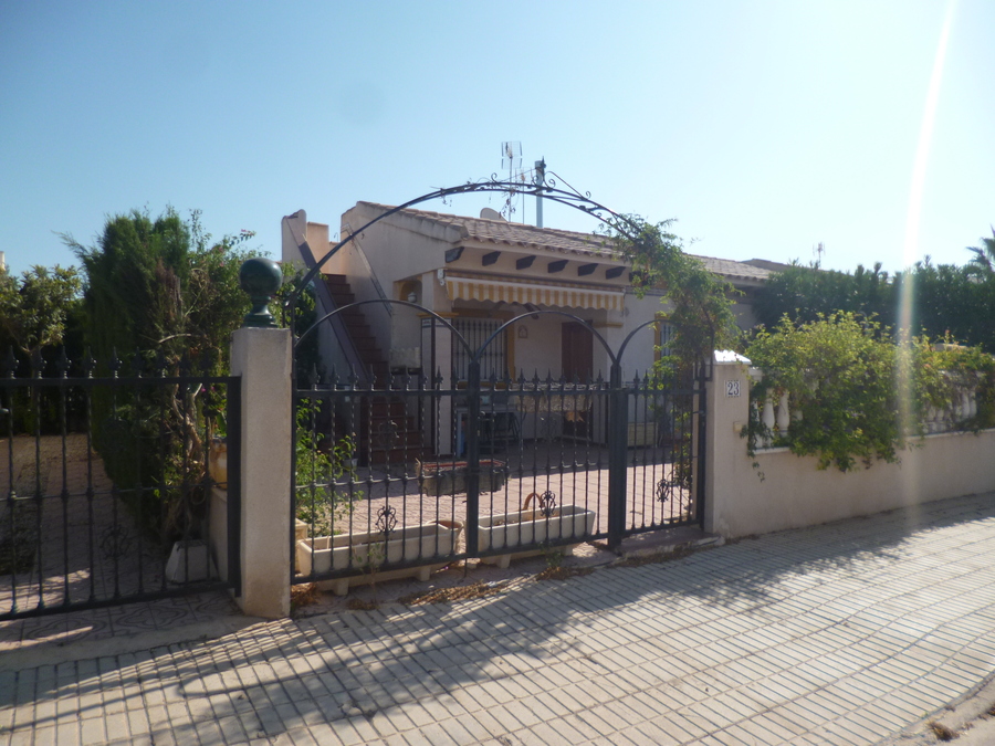 Great South Facing Quad Villa in La Zenia. Ref:ks3118