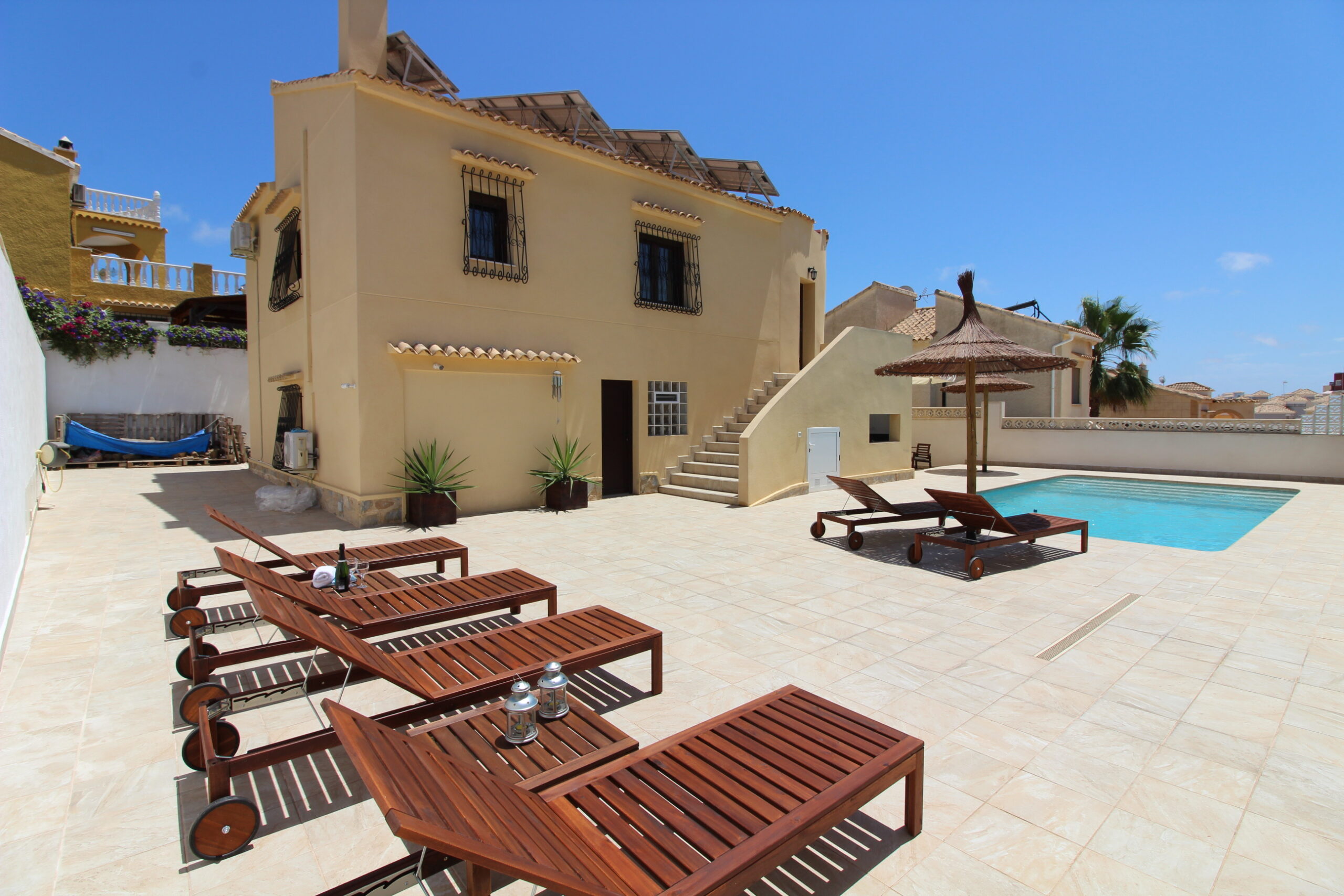 Amazing 5 bed Lux Villa with Private Pool in Villamartin. Ref:mks3240