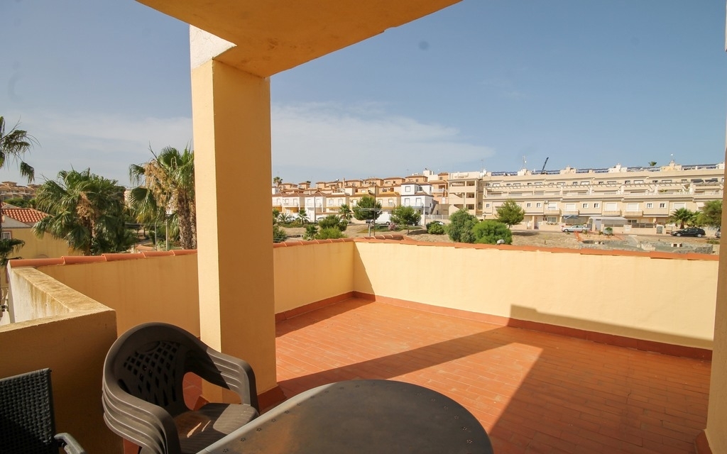 Fantastic Corner Top Floor Bungalow in Villamartin. Ref:ks3331