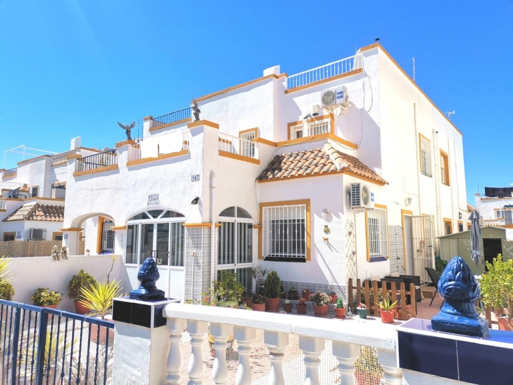 Great Spacious Quad Villa in La Florida. Ref:ks3478