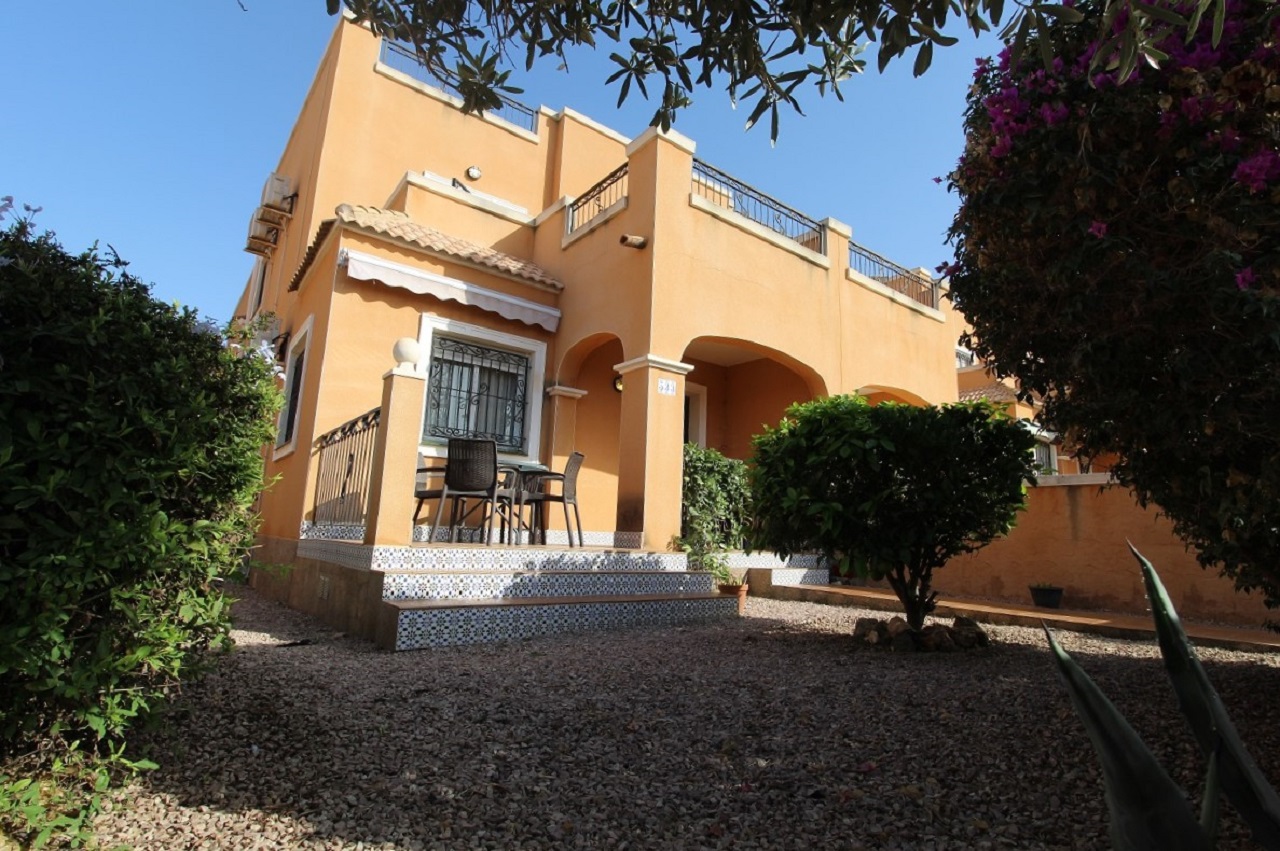 OFFER! Large South Facing Quad Villa in Los Altos. Ref:ks3502