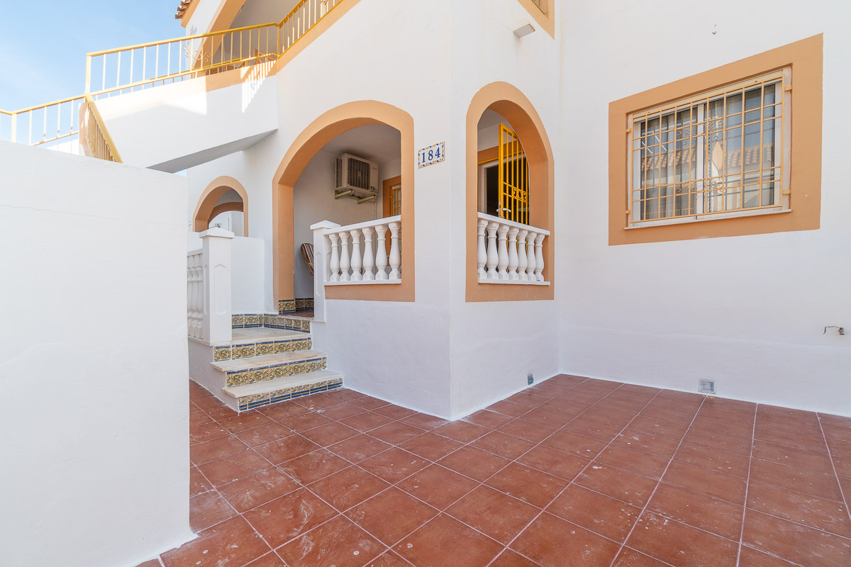OFFER! South Facing Ground Floor Bungalow in Torrevieja. Ref:ks3543