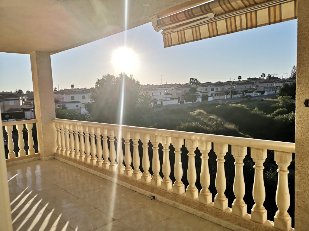 Offer! Spacious Apartment with Large Terrace in Playa Flamenca. Ref:ks3607