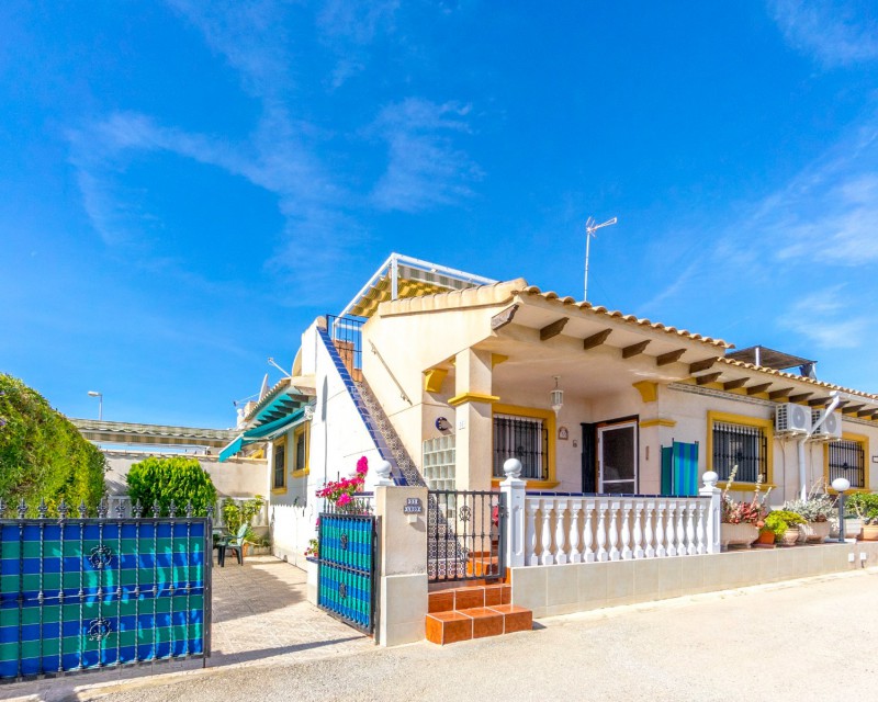 OFFER! Great Location Quad Villa in La Zenia. Ref:ks3750