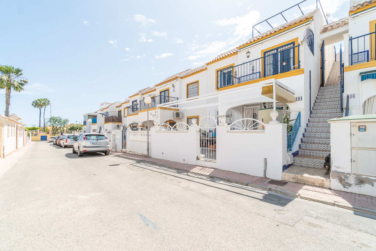 Special OFFER! 3 bed Top Floor Bungalow in La Florida. Ref:ks3767