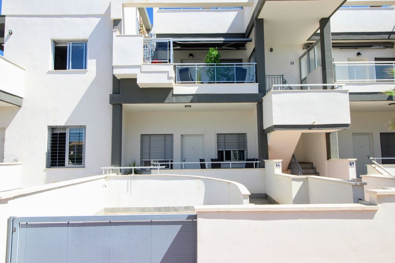 REDUCED!Offer! Modern Ground Floor Bungalow with Tourist Licence in Playa Flamenca. Ref:ks3835