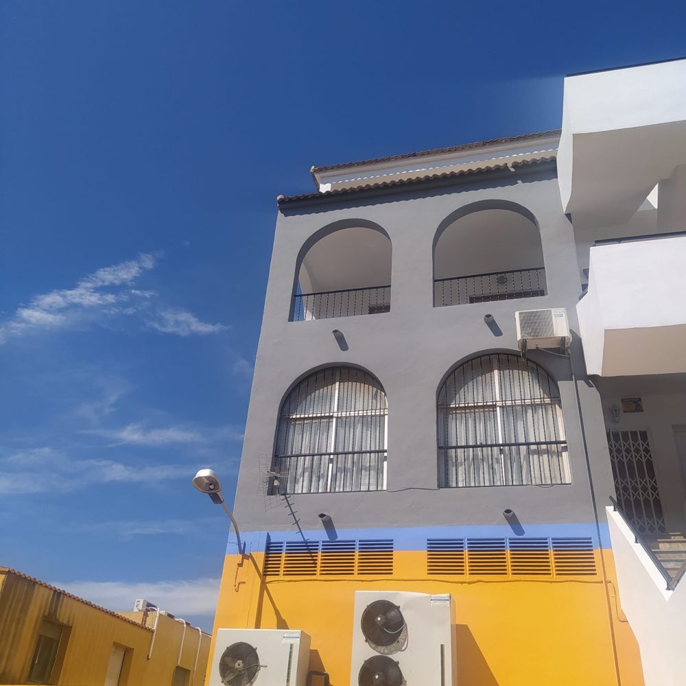 INVESTMENT! Great Apartment next to La Fuente C.C in Villamartin. Ref:ks3887