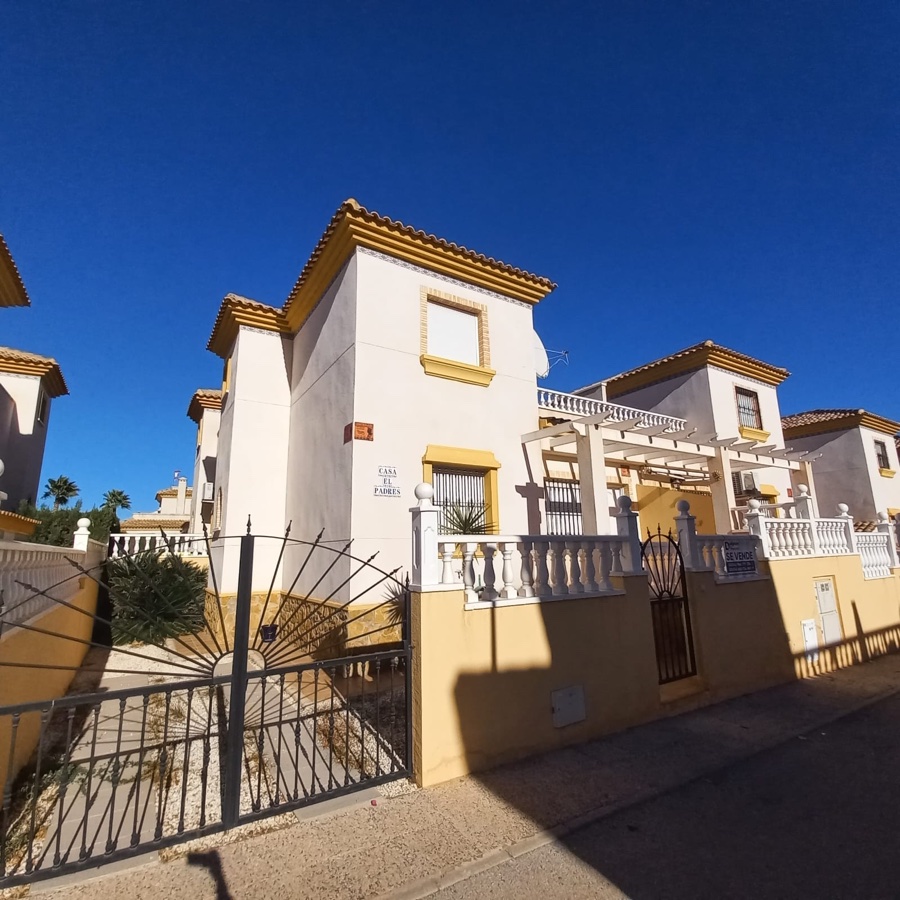 OFFER! South Facing Quad Villa in Playa Flamenca/ Villamartin. Ref:ks4127