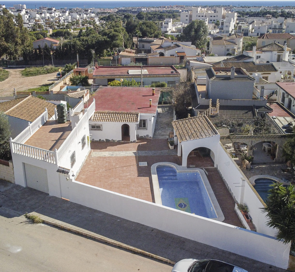 INVESTMENT OPPORTUNITY! Detached Villa with Large Plot, Garage and Private Pool in Los Dolses. Ref:ks4126