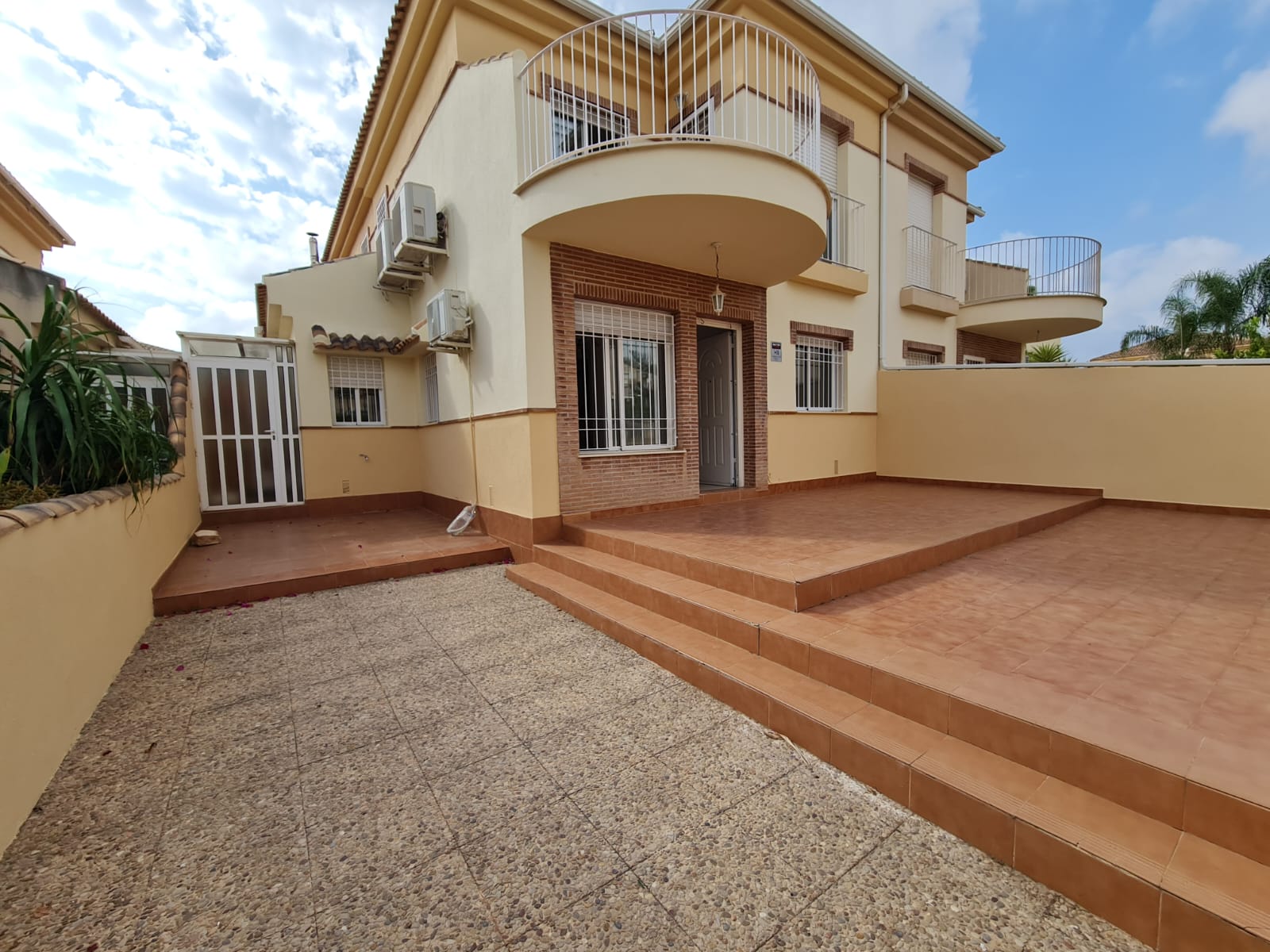 OFFER! Spacious Semi- Detached Villa in Playa Flamenca/ Villamartin. Ref:ks4139