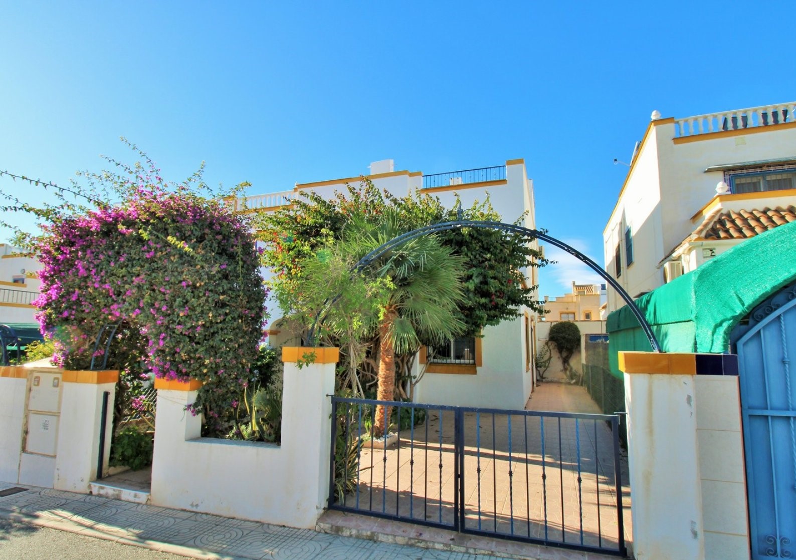 Great OFFER! Spacious Quad Villa in La Florida, Playa Flamenca. Ref:ks4598