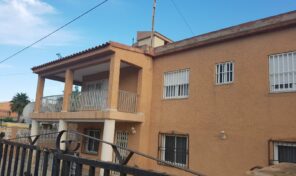 Great Investment! 6 Bed. Villa next to Los Locos Beach in Torrevieja.  Ref:mks2108