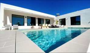 Amazing Modern Villa with Pool and Massive Plot in Hondo de Las Nieves. Ref:ks3201