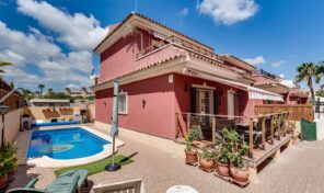 OFFER! Detached Villa with Private Pool in Cabo Roig. Ref:ks3276