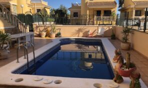 REDUCED! Amazing 5 Bed Villa with Private Pool in Villamartin. Ref:ks3402