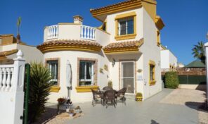 Bargain! Large Detached Villa in El Raso. Ref:ks3567