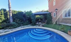 Opportunity!!! Spacious Detached Villa with Private Pool in Playa Flamenca. Ref:ks3585