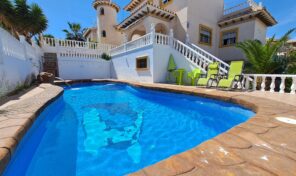 Large Villa with Separated Apartment and Privat Pool in La Zenia. Ref:ks3830