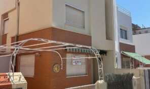 OFFER!!! 3 Bedroom Quad House in Los Altos.  Ref:mks3937
