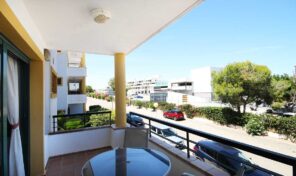 Bargain! Spacious Apartment with Large Terrace in Villamartin. Ref:ks4008