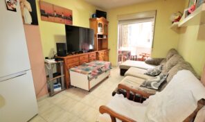 INVESTMENT! 2 bed Apartment near Beach in Torrevieja. Ref:ks4003