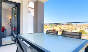 OPPORTUNITY! Modern Apartment with Tourist License  in Villamartin. Ref:ks4001