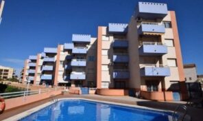 Spacious Beachside Apartment with Pool in Cabo Roig. Ref:ks4093