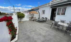 OFFER! Great South Facing Renovated Townhouse in Torrevieja. Ref:mks4178