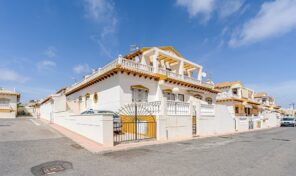 OFFER! Large Semi-Detached Villa in Playa Flamenca. Ref:ks4227