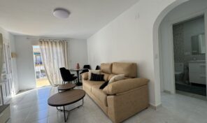 Fully Renovated Top Floor Bungalow in La Florida. Ref:ks4392