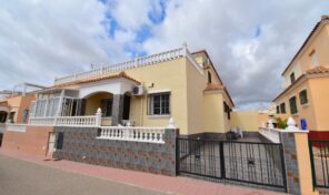 OFFER! Great Semi-Detached Villa in Playa Flamenca. Ref:ks4479