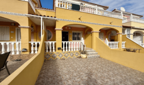 Offer! Great Condition Townhouse in La Zenia. Ref:ks4601