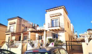 OFFER! Spacious Semi-Detached Villa in Playa Flamenca. Ref:ks4661