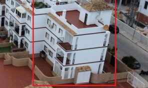 GREAT OPPORTUNITY! Large House with 5 bedrooms and Garage in Playa Flamenca/ Punta Prima. Ref:ks4809