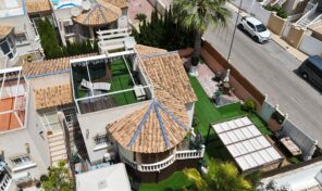 Opportunity! Semi-Detached Villa in Villamartin. Ref:ks4855