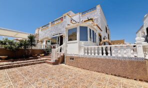 OFFER! Spacious South Facing Quad Villa in Los Altos. Ref:ks4854