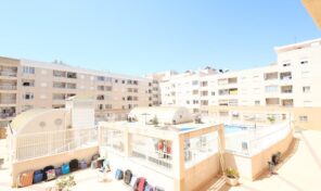 Bargain! Apartment with Pool in Center Torrevieja. Ref:ks4869