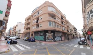 Bargain! 3 bedrooms Apartment in Center of Torrevieja. Ref:ks4883