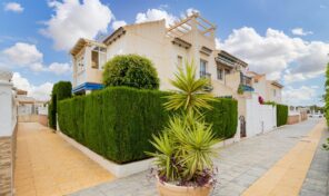 REDUCED! Top Floor Bungalow in Playa Flamenca. Ref:ks4887